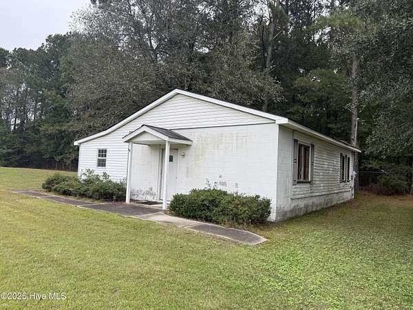 2.63 Acres of Improved Mixed-Use Land for Sale in Kinston, North Carolina