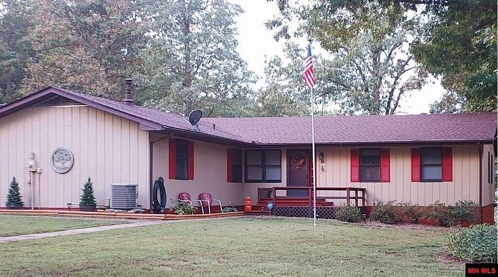 10 Acres of Residential Land with Home for Sale in Henderson, Arkansas