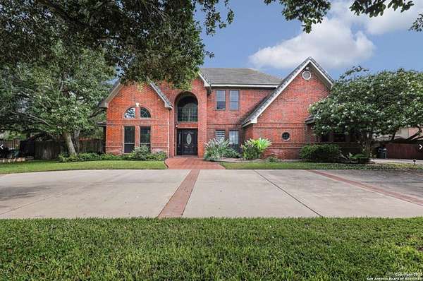 1.52 Acres of Residential Land with Home for Sale in Mission, Texas