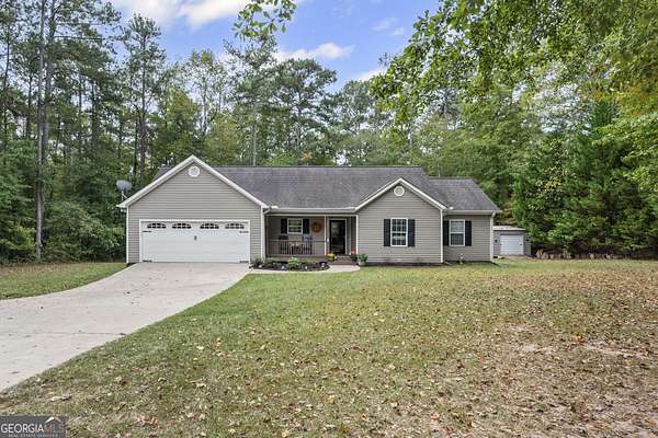 2.19 Acres of Residential Land with Home for Sale in Grantville, Georgia