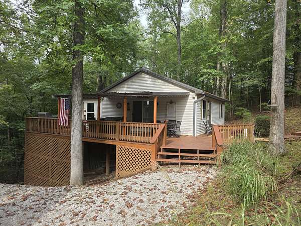 3.5 Acres of Residential Land with Home for Sale in Albany, Kentucky