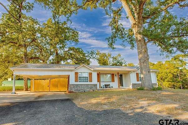 2.6 Acres of Residential Land with Home for Sale in Tyler, Texas