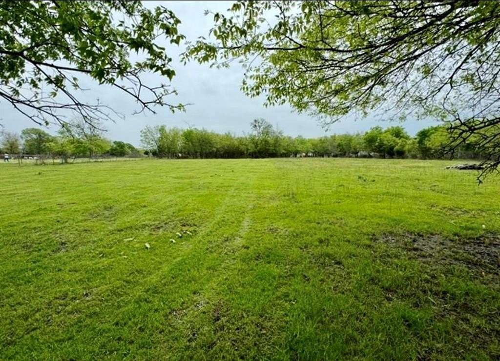 2.76 Acres of Mixed-Use Land for Sale in Crandall, Texas