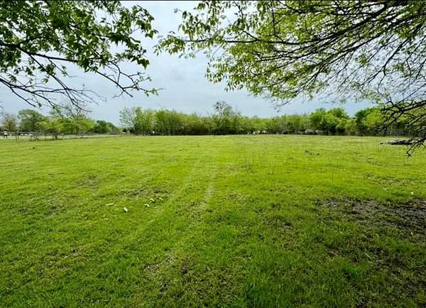2.76 Acres of Mixed-Use Land for Sale in Crandall, Texas