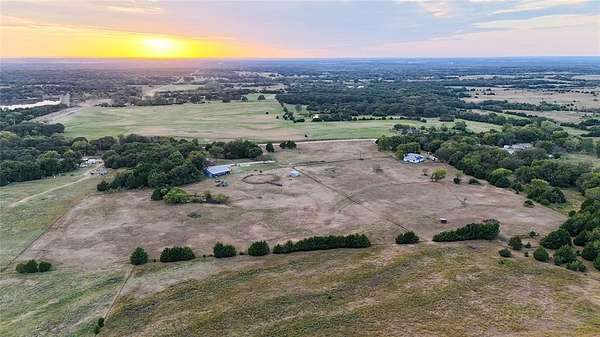16 Acres of Land for Sale in Prague, Oklahoma