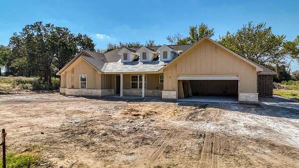 2.58 Acres of Residential Land with Home for Sale in Poolville, Texas