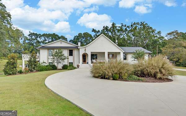 3 Acres of Residential Land with Home for Sale in Hartwell, Georgia