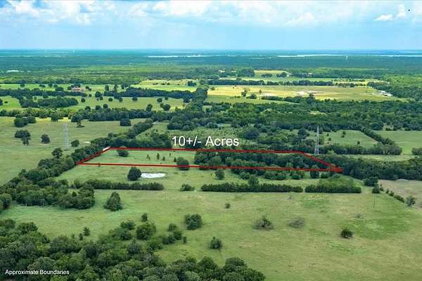 10 Acres of Land for Sale in Wills Point, Texas