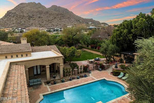 2.26 Acres of Residential Land with Home for Sale in Paradise Valley, Arizona