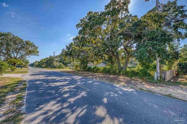 0.26 Acres of Residential Land for Sale in Gulf Breeze, Florida