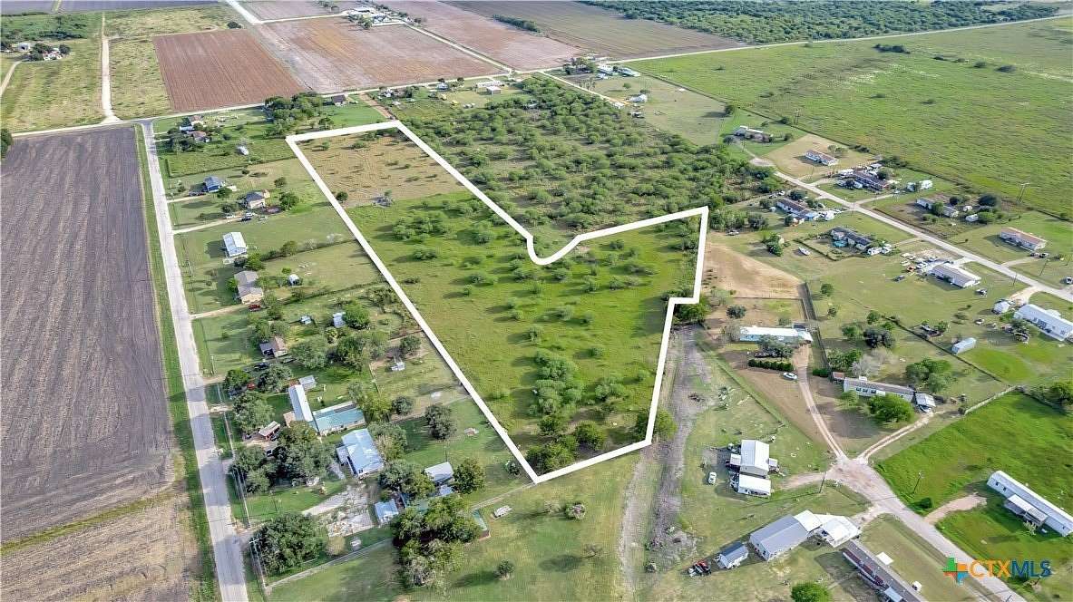 9.22 Acres of Land for Sale in Victoria, Texas