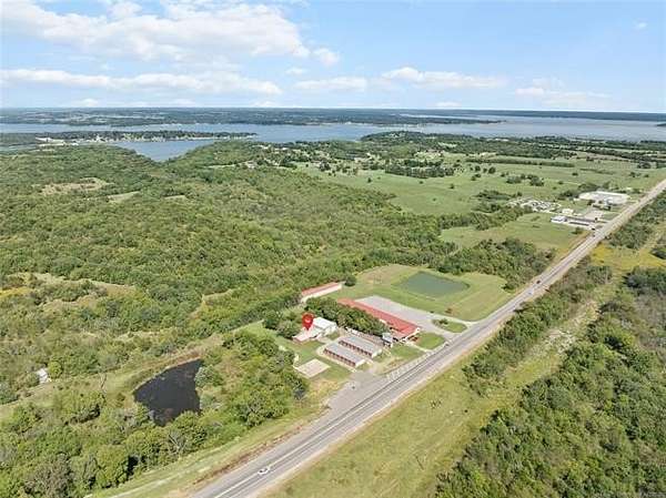 1.53 Acres of Improved Mixed-Use Land for Sale in Kingston, Oklahoma