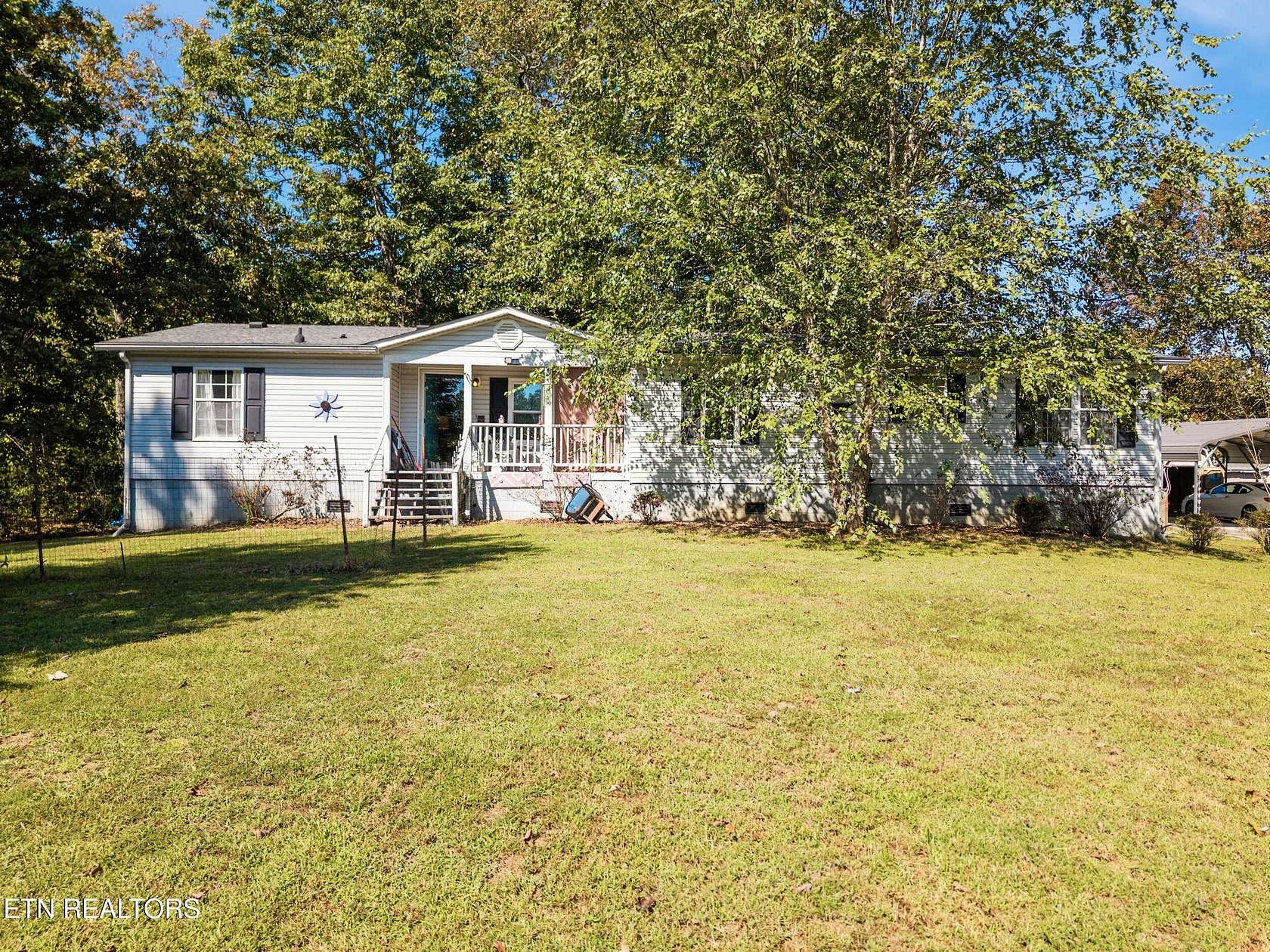 2.64 Acres of Residential Land with Home for Sale in Rockwood, Tennessee