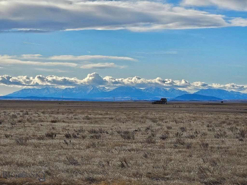 21.6 Acres of Recreational Land & Farm for Sale in Shawmut, Montana