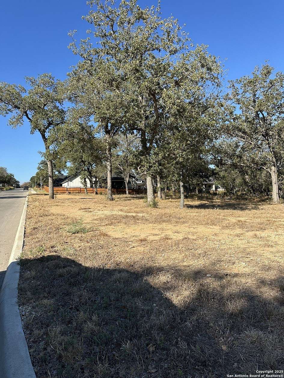 0.33 Acres of Residential Land for Sale in La Vernia, Texas