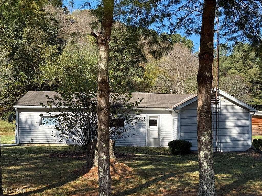 8.34 Acres of Residential Land with Home for Sale in Roseville, Ohio