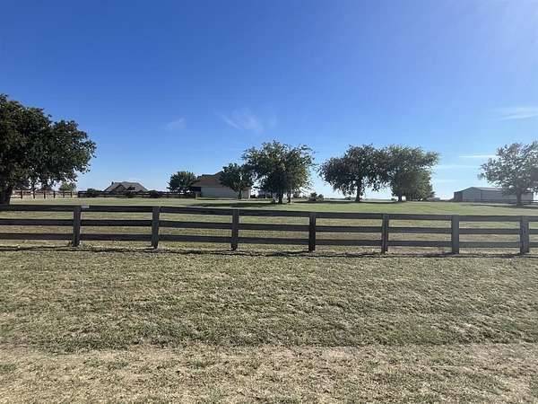 1 Acre of Residential Land for Sale in Decatur, Texas