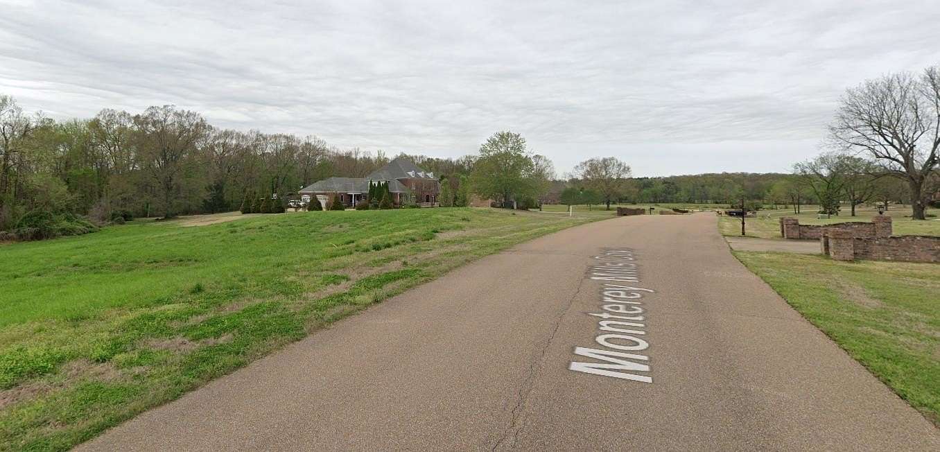 2 Acres of Residential Land for Sale in Collierville, Tennessee