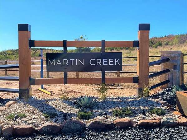 5 Acres of Residential Land for Sale in Godley, Texas