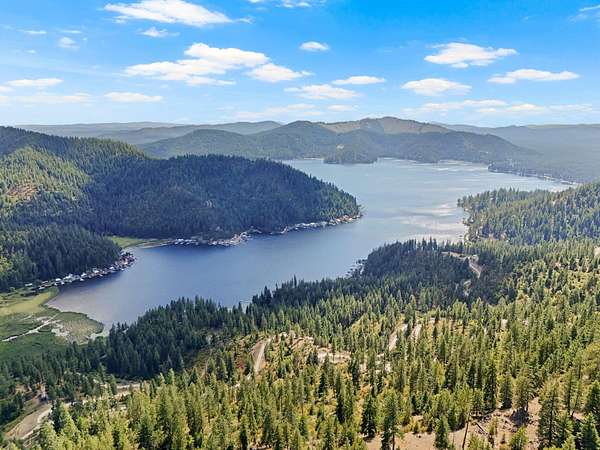 20.1 Acres of Recreational Land for Sale in Loon Lake, Washington