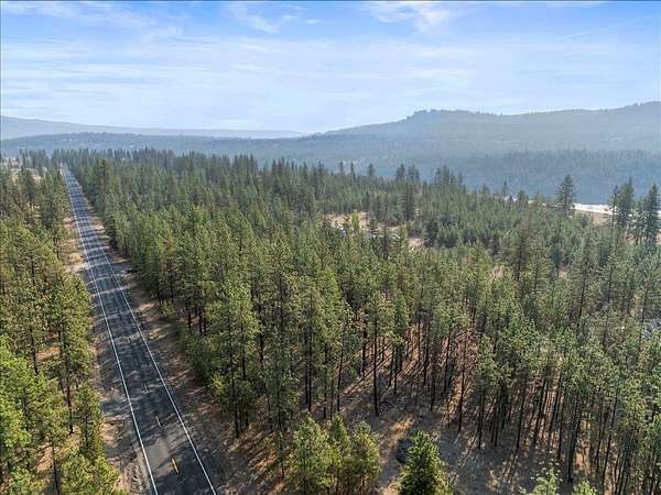 1.75 Acres of Land for Sale in Tumtum, Washington