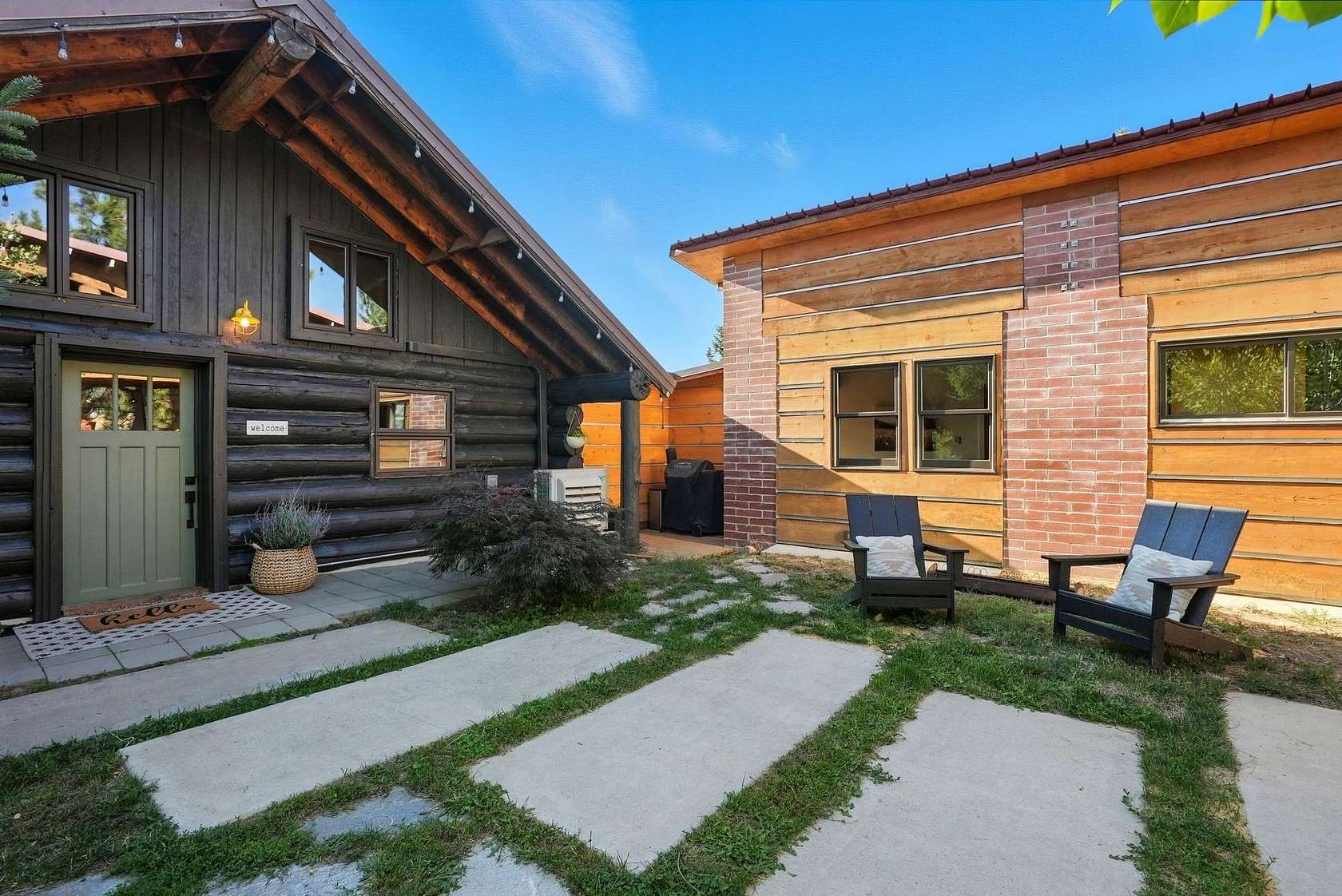 11.3 Acres of Recreational Land with Home for Sale in Chattaroy, Washington