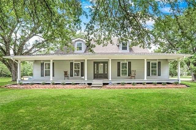 4.5 Acres of Residential Land with Home for Sale in Folsom, Louisiana