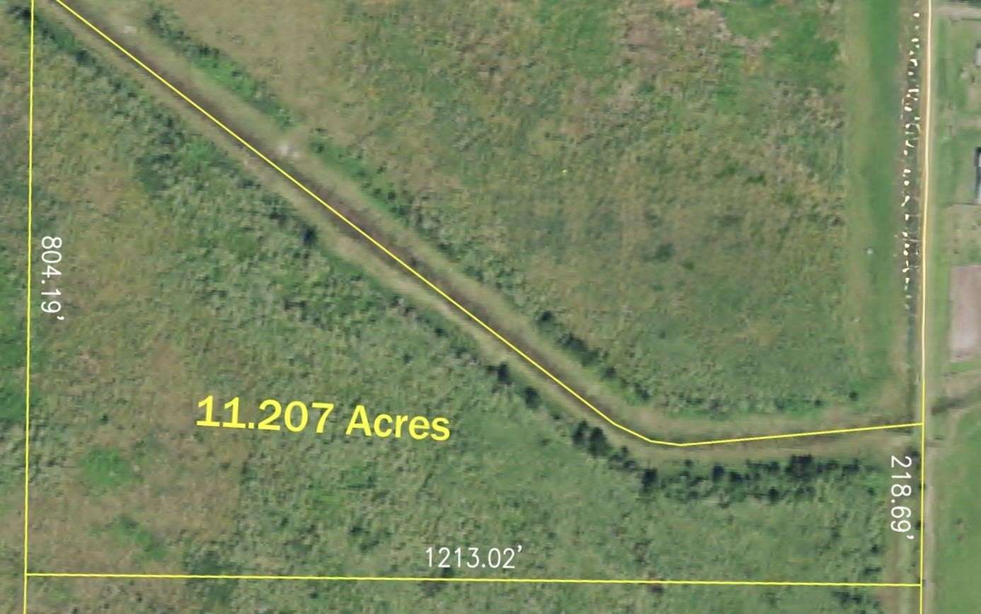 11.2 Acres of Land for Sale in Winnie, Texas