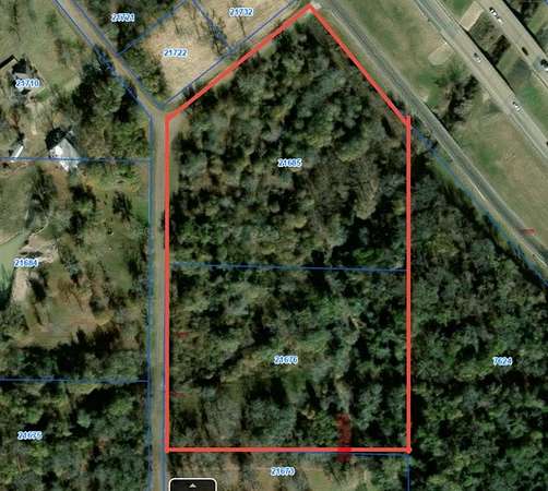 10 Acres of Recreational Land for Sale in Fairfield, Texas