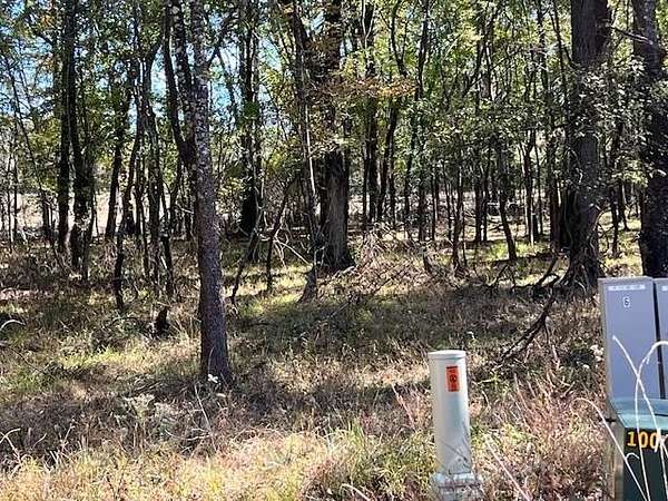 1 Acre of Residential Land for Sale in Broken Bow, Oklahoma