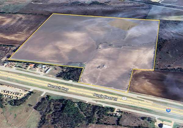 130 Acres of Land for Sale in Abbott, Texas