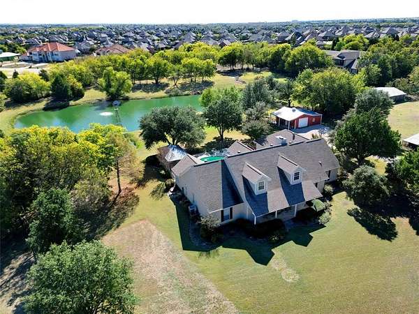2.38 Acres of Residential Land with Home for Sale in Sunnyvale, Texas