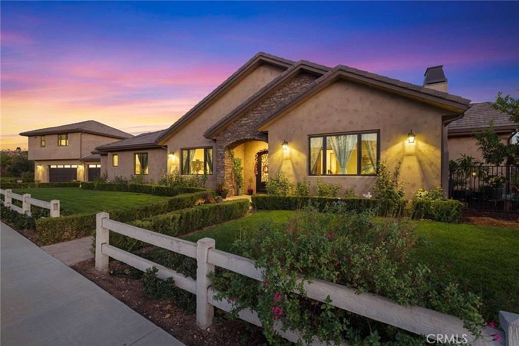 3.27 Acres of Residential Land with Home for Sale in Simi Valley, California