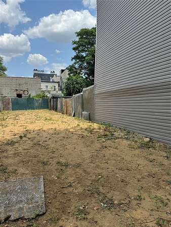 0.06 Acres of Residential Land for Sale in Brooklyn, New York