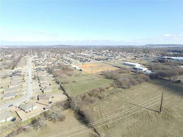 15 Acres of Land for Sale in Springdale, Arkansas