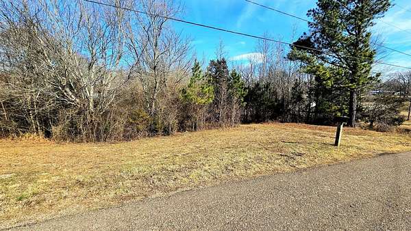 0.93 Acres of Land for Sale in Savannah, Tennessee