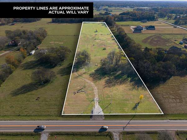 7.44 Acres of Residential Land for Sale in Columbia, Tennessee