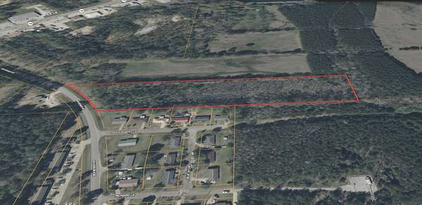 5.67 Acres of Residential Land for Sale in Aberdeen, Mississippi