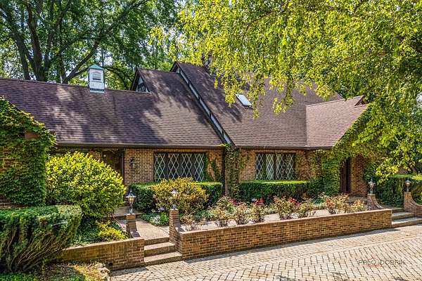 3 Acres of Residential Land with Home for Sale in Long Grove, Illinois