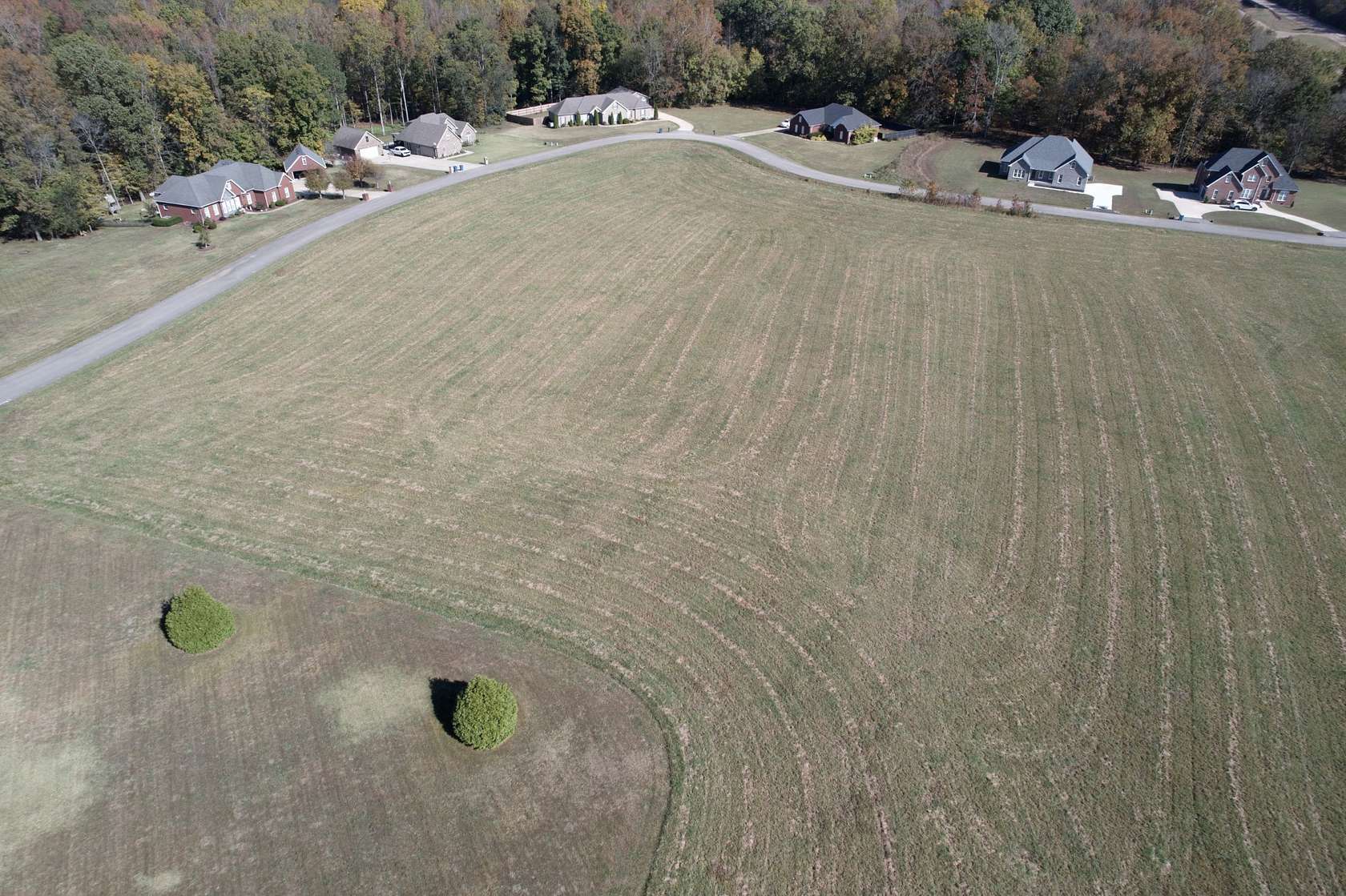 11.3 Acres of Land for Sale in Paris, Tennessee