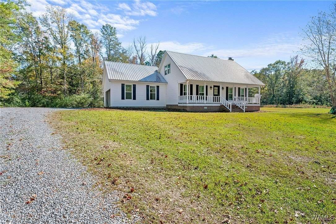 5.3 Acres of Residential Land with Home for Sale in Gordo, Alabama