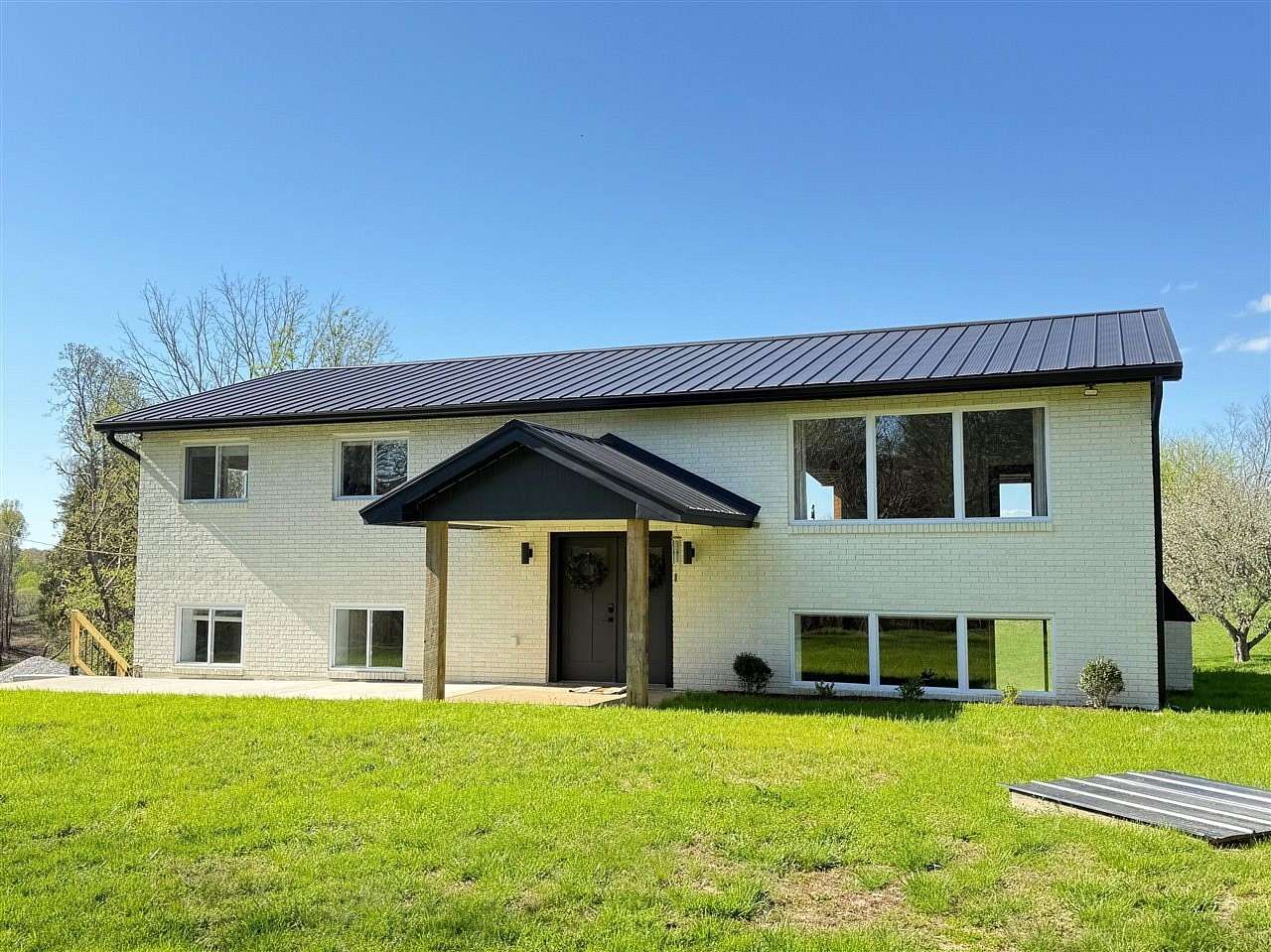 18.9 Acres of Land with Home for Sale in Lewisburg, Kentucky