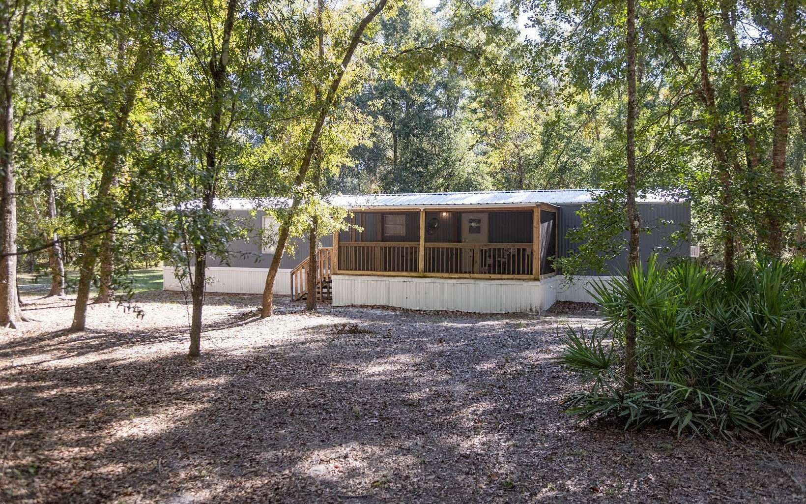 5 Acres of Residential Land with Home for Sale in Branford, Florida