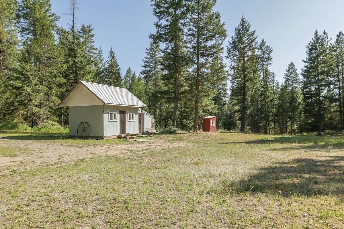 11.8 Acres of Recreational Land for Sale in Chewelah, Washington