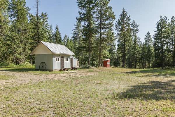 11.8 Acres of Recreational Land for Sale in Chewelah, Washington