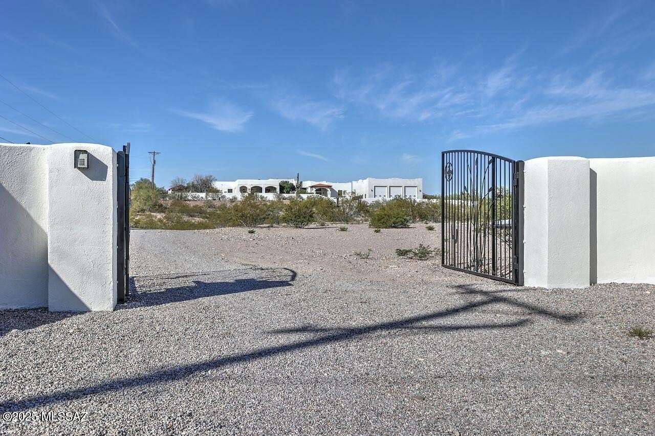 3.46 Acres of Land with Home for Sale in Tucson, Arizona