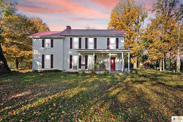 3.58 Acres of Residential Land with Home for Sale in Cave City, Kentucky