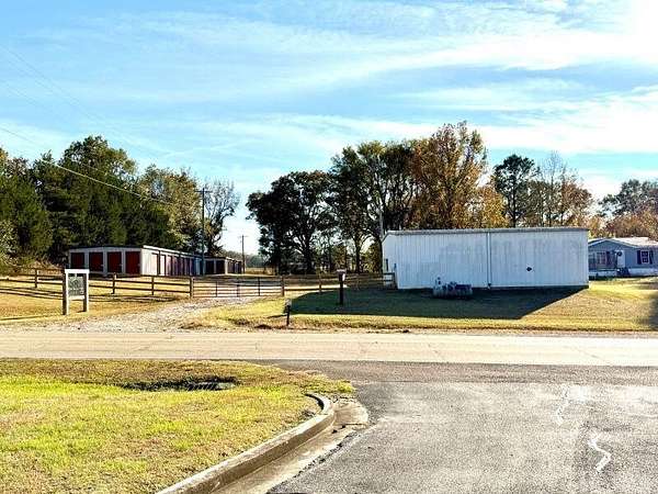 4.5 Acres of Improved Commercial Land for Sale in Mantachie, Mississippi