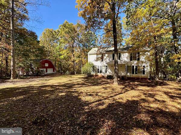 10.4 Acres of Land with Home for Sale in Warrenton, Virginia