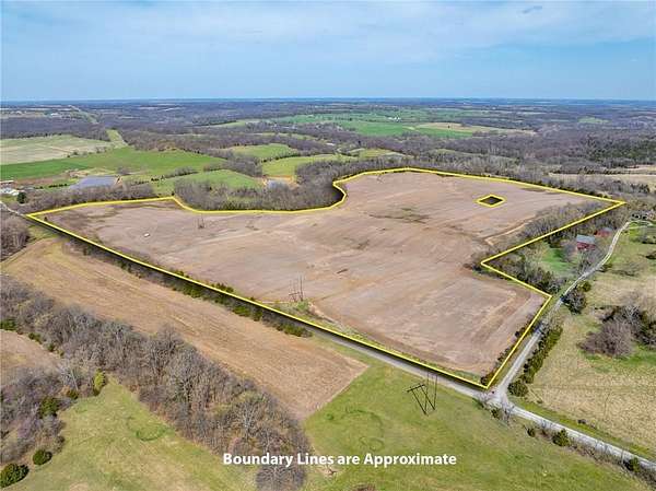 60 Acres of Agricultural Land for Sale in Gallatin, Missouri